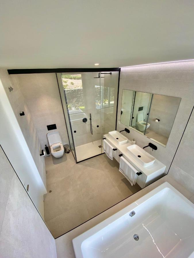 Rocavista - Villa With Heated Rooftop Pool And Amazing Ocean View Costa Adeje  Eksteriør billede